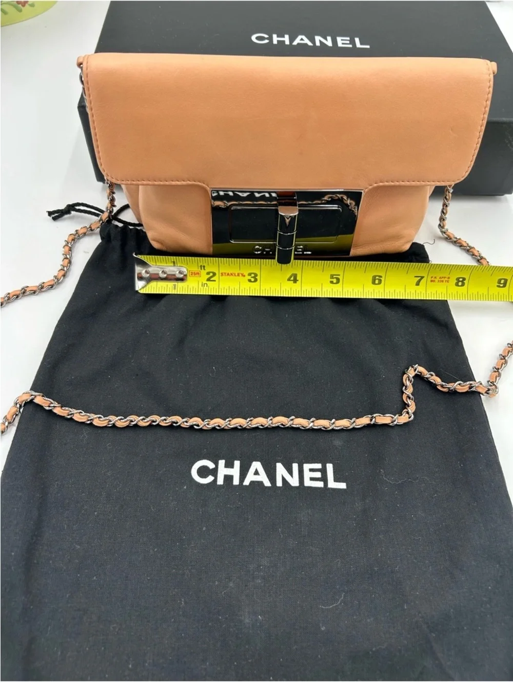 CHANEL authentic crossbody